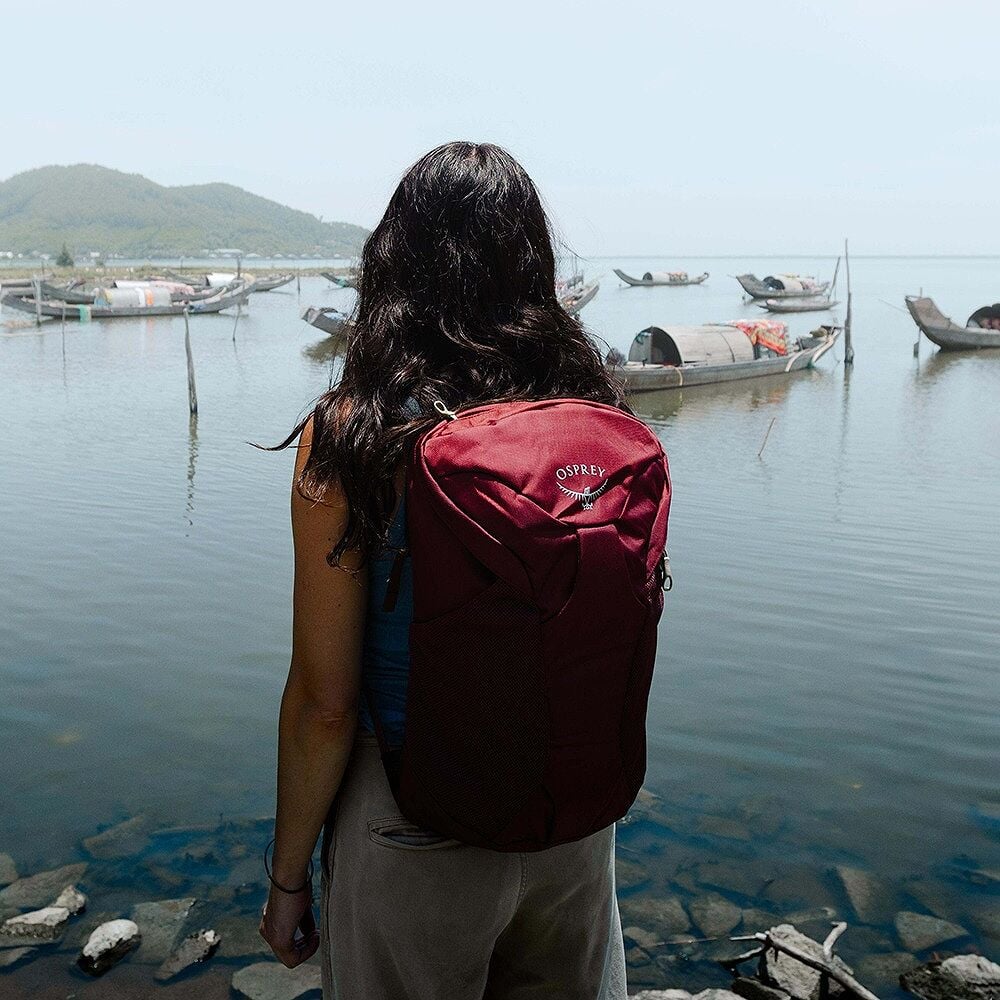 MOCHILA FARPOINT FAIRVIEW TRVL DPK ZIRCON RED OSPREY